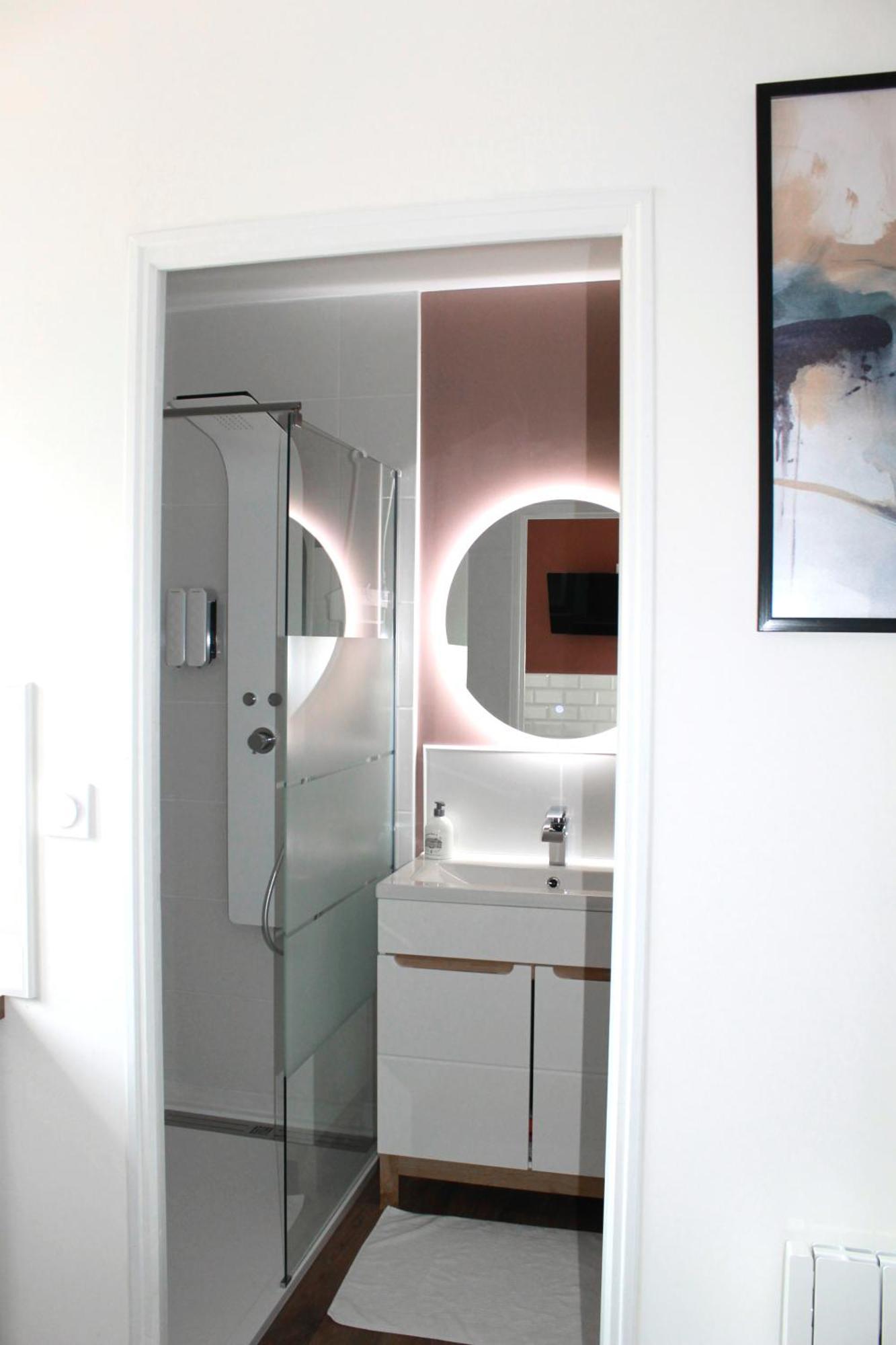 L'Equinoxe - Parking Prive - Zapart'Hotels Malesherbes Zewnętrze zdjęcie